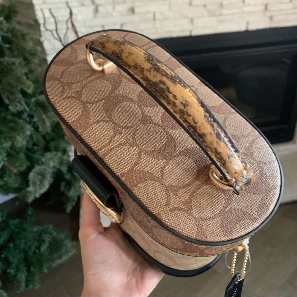 Brand new Coach Georgie Gem Crossbody In khaki style 5504 - Picture 3 of 3